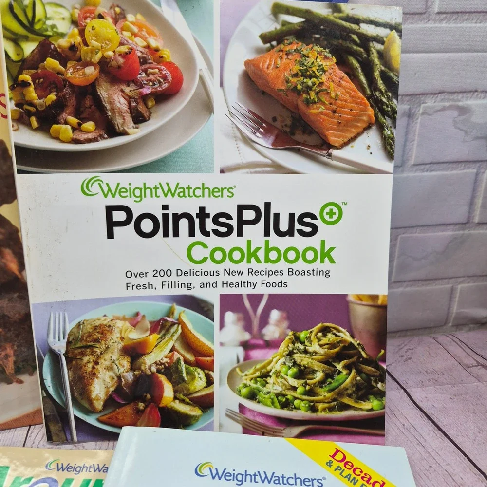Weight Watchers Cookbooks Lot of 7~ Points Annual Recipes Desserts